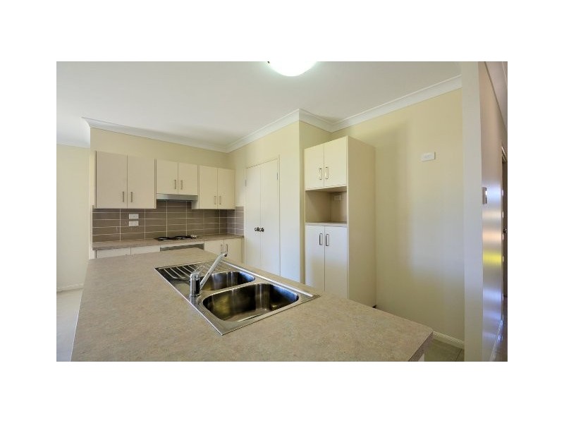 20 Yanooa Court, Bushland Beach QLD 4818