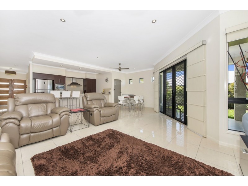 16 Dugong Court, Bushland Beach QLD 4818