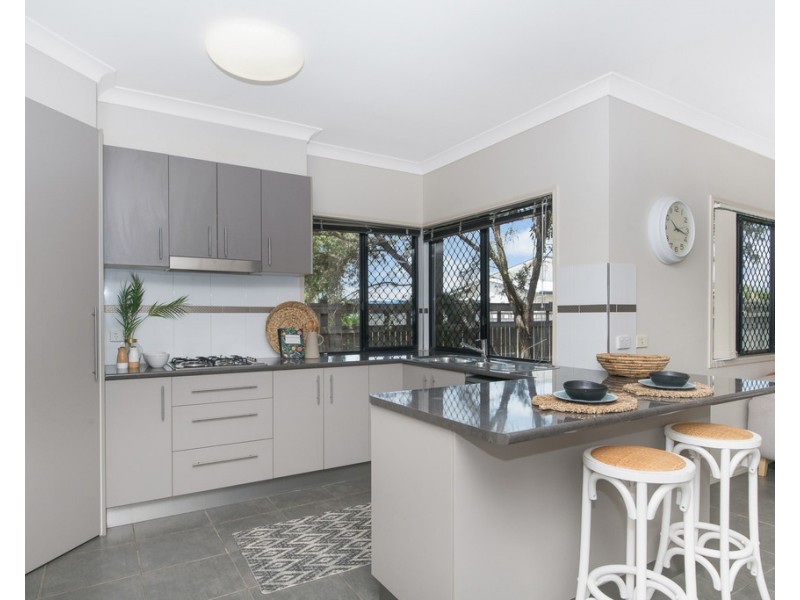 34 Dampier Crescent, Burdell QLD 4818