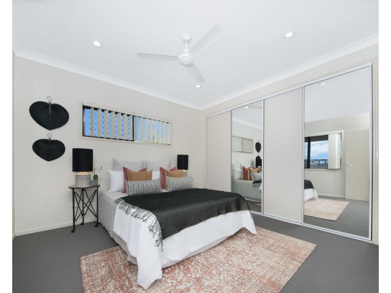 34 Dampier Crescent, Burdell QLD 4818