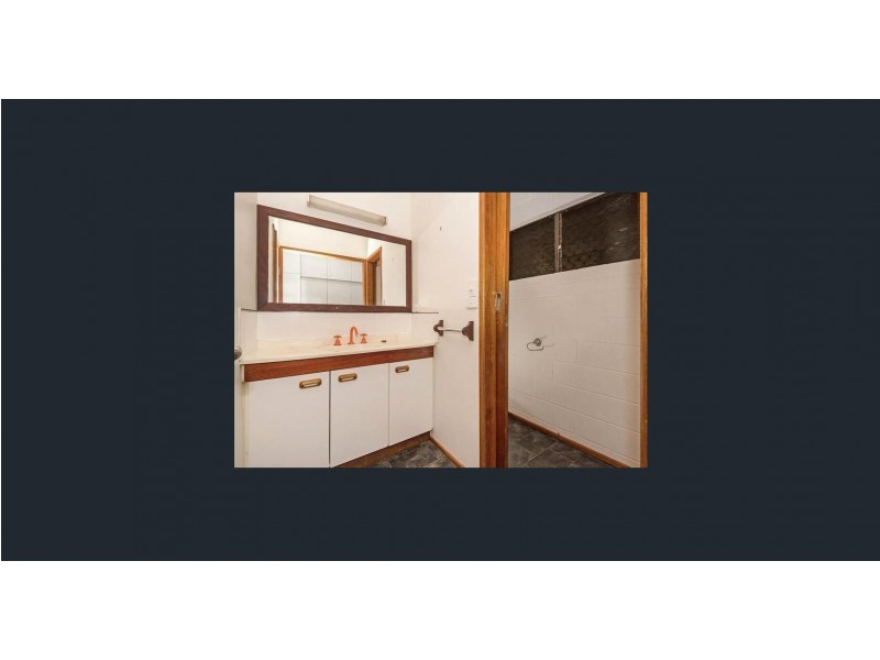 10 Sorrell Court, Bushland Beach QLD 4818