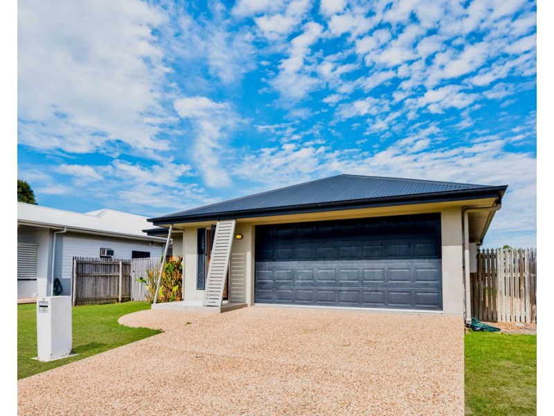 24 Newbury Drive, Mount Low QLD 4818