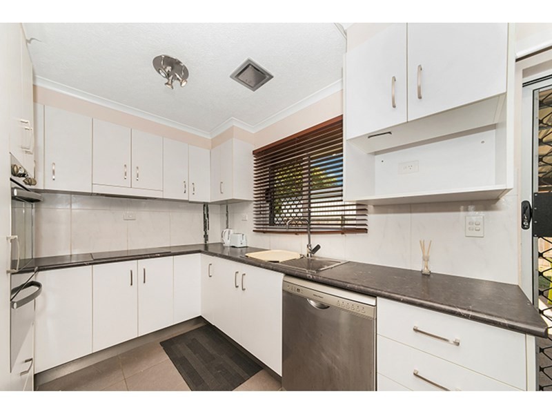 73 Kern Brothers Drive, Kirwan QLD 4817