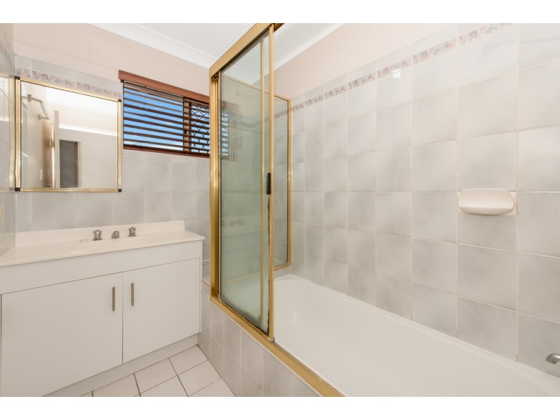 6 Faulkner Street, Burdell QLD 4818