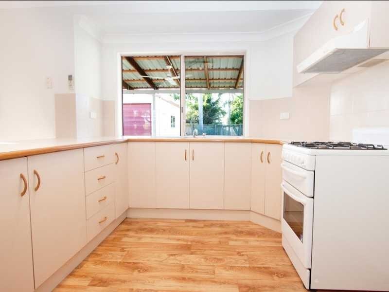 12 Barnaby Court, Burdell QLD 4818