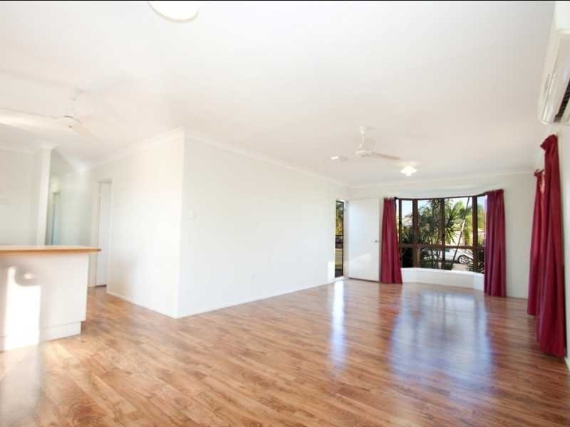 12 Barnaby Court, Burdell QLD 4818