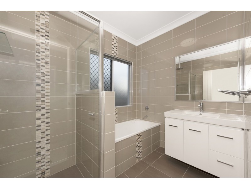 9 Sunburst Street, Mount Low QLD 4818