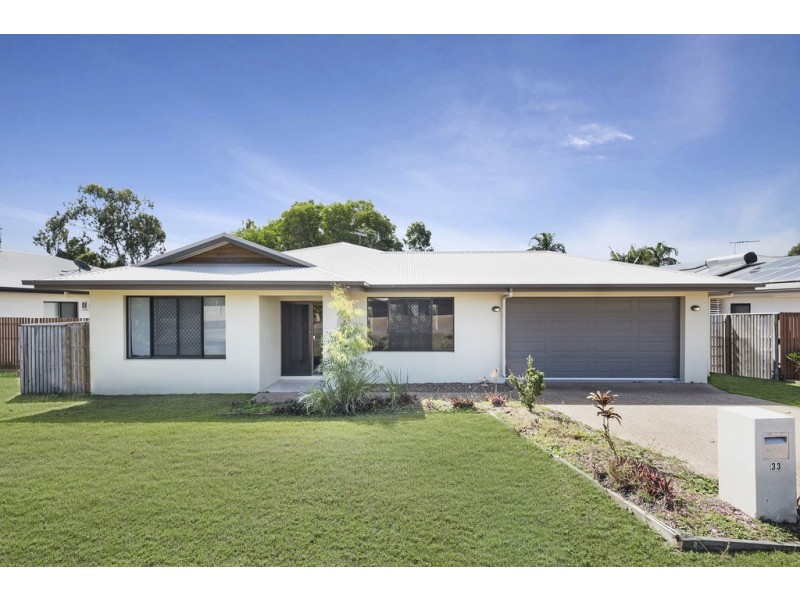33 Anchorage Circuit, Bushland Beach QLD 4818