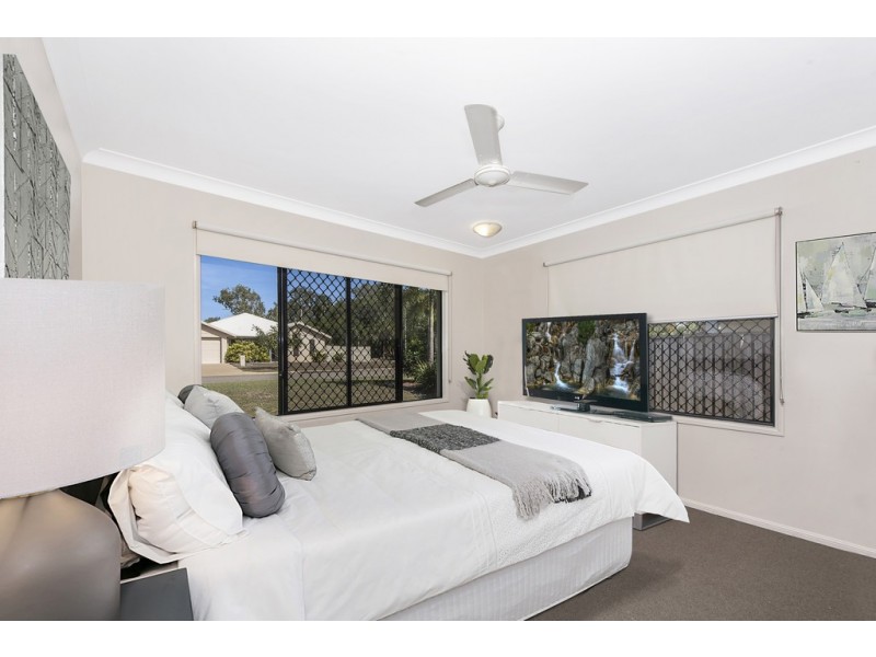 33 Anchorage Circuit, Bushland Beach QLD 4818