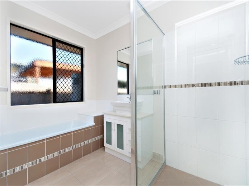 12 Atwood Street, Mount Low QLD 4818