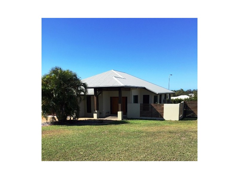 23 Shutehaven Circuit, Bushland Beach QLD 4818
