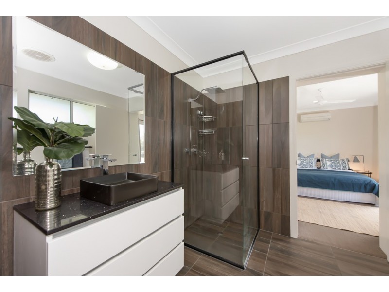 33 Havenwood Drive, Mount Low QLD 4818