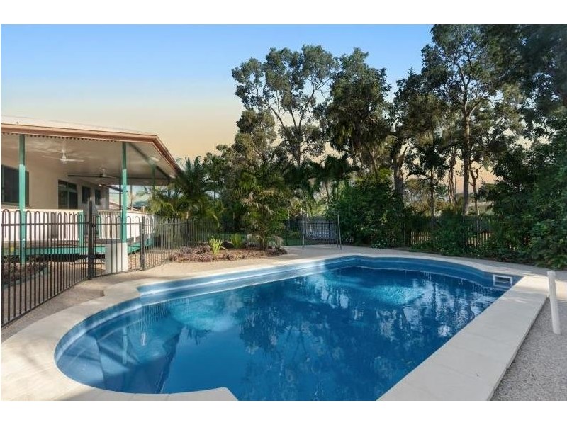 4 Alba Court, Bushland Beach QLD 4818