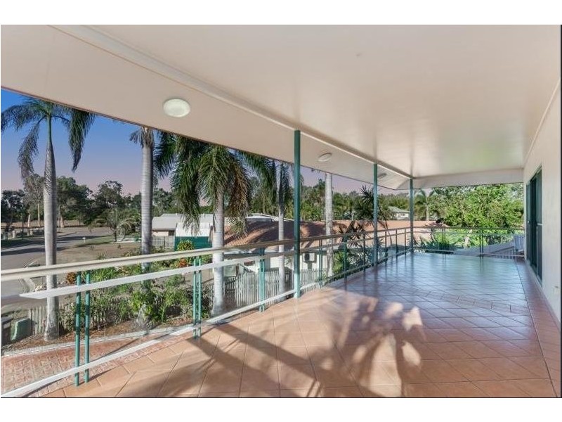 4 Alba Court, Bushland Beach QLD 4818