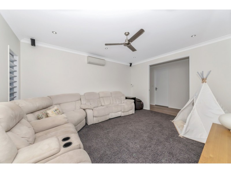 12 Carabeen Court, Mount Low QLD 4818