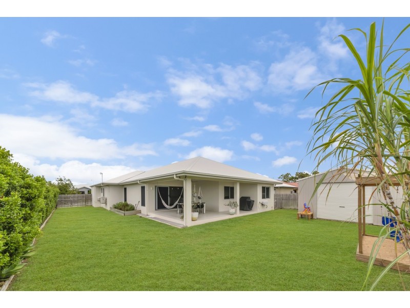 12 Carabeen Court, Mount Low QLD 4818