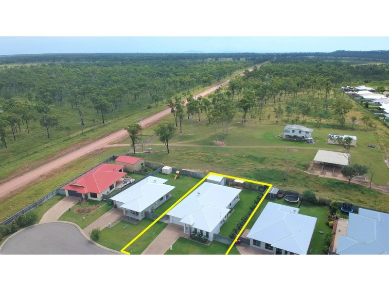 12 Carabeen Court, Mount Low QLD 4818