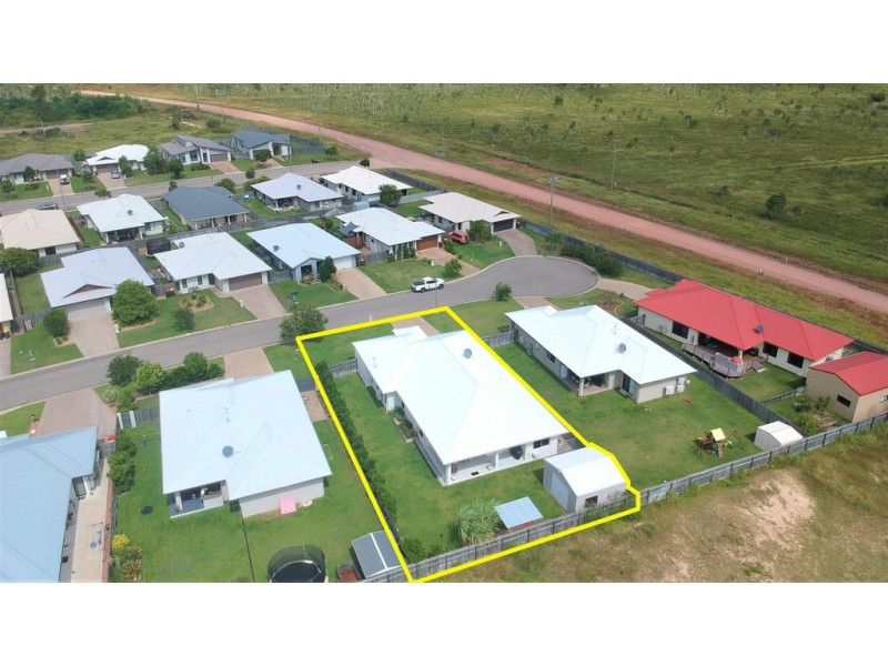 12 Carabeen Court, Mount Low QLD 4818