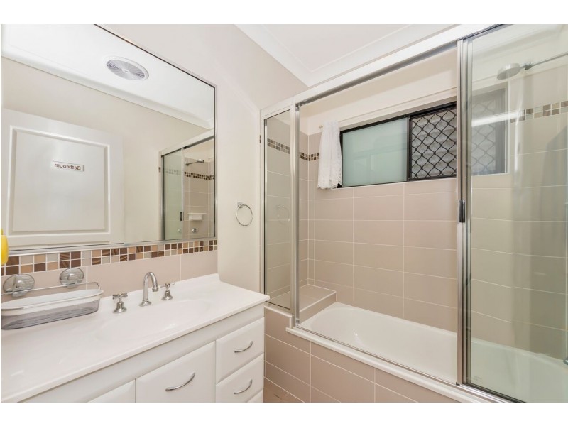 36 Makena Cct, Burdell QLD 4818