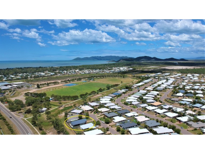 10 Dugong Court, Bushland Beach QLD 4818