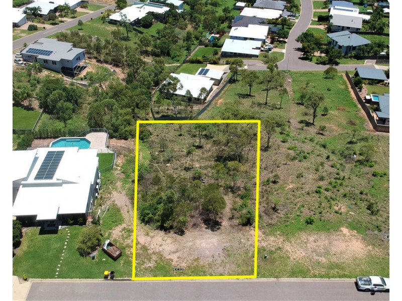 3 Brewer Court, Bushland Beach QLD 4818