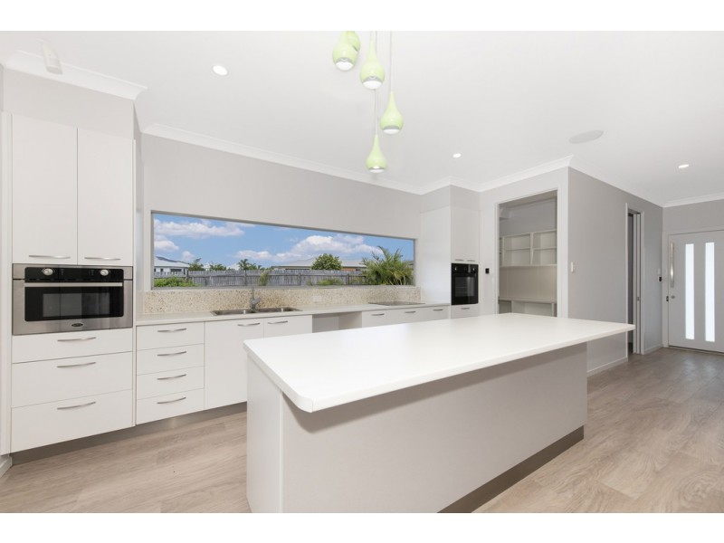 23 Conway Street, Mount Low QLD 4818