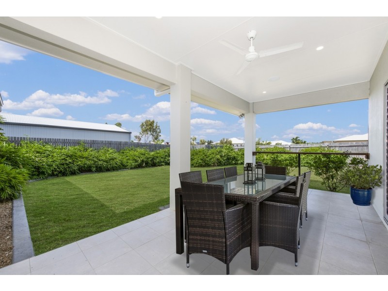 23 Conway Street, Mount Low QLD 4818