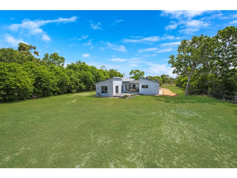 10 Duroy Street, Mount Low QLD 4818