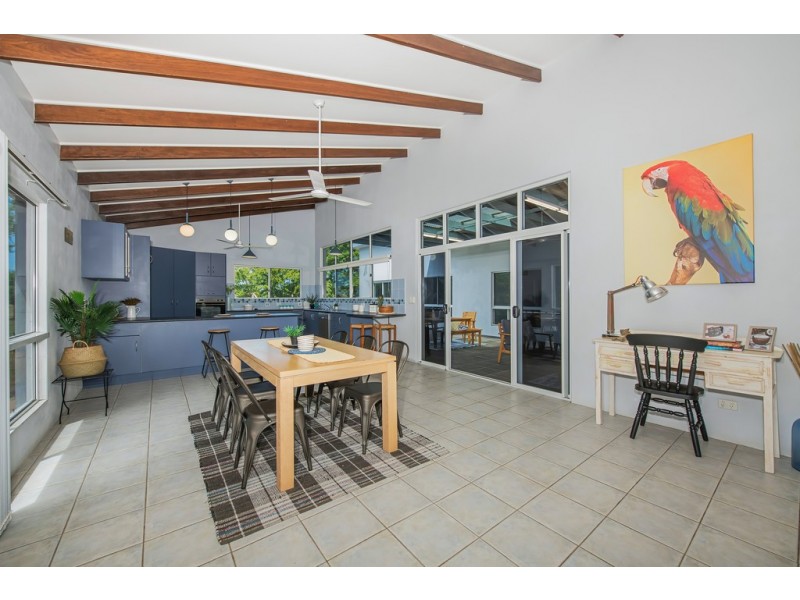 10 Duroy Street, Mount Low QLD 4818