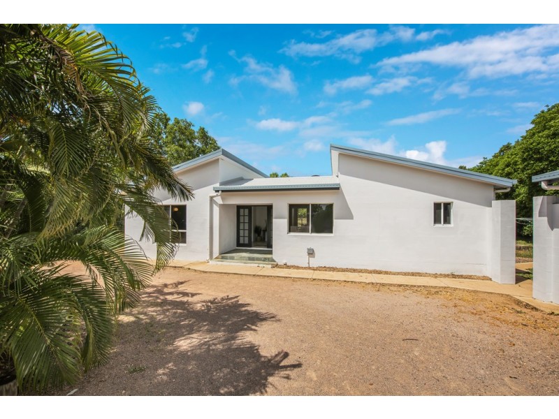 10 Duroy Street, Mount Low QLD 4818