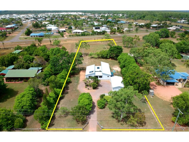 10 Duroy Street, Mount Low QLD 4818