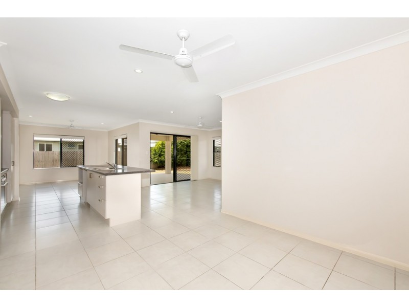 7 Epping Way, Mount Low QLD 4818