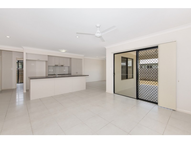 7 Epping Way, Mount Low QLD 4818