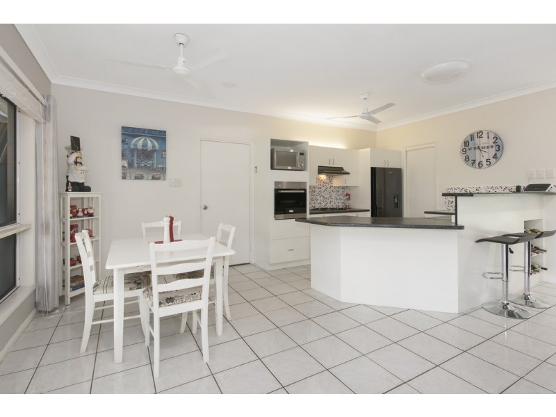 22 Mostyn Crescent, Bushland Beach QLD 4818