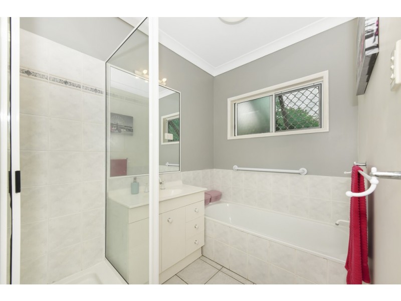 22 Mostyn Crescent, Bushland Beach QLD 4818