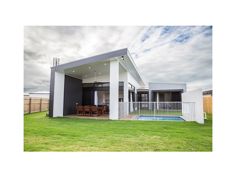 31 Sunburst Street, Mount Low QLD 4818