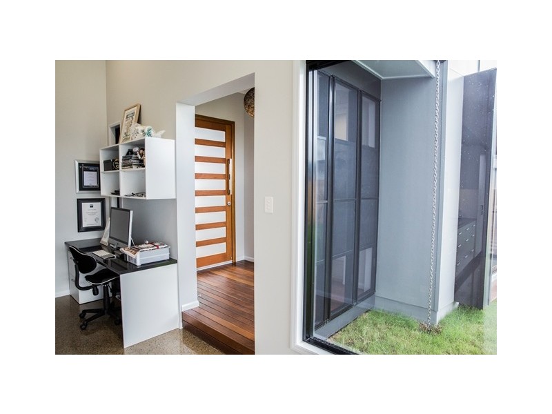 31 Sunburst Street, Mount Low QLD 4818