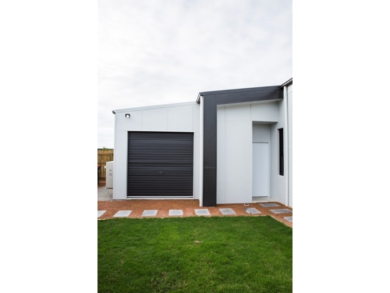 31 Sunburst Street, Mount Low QLD 4818