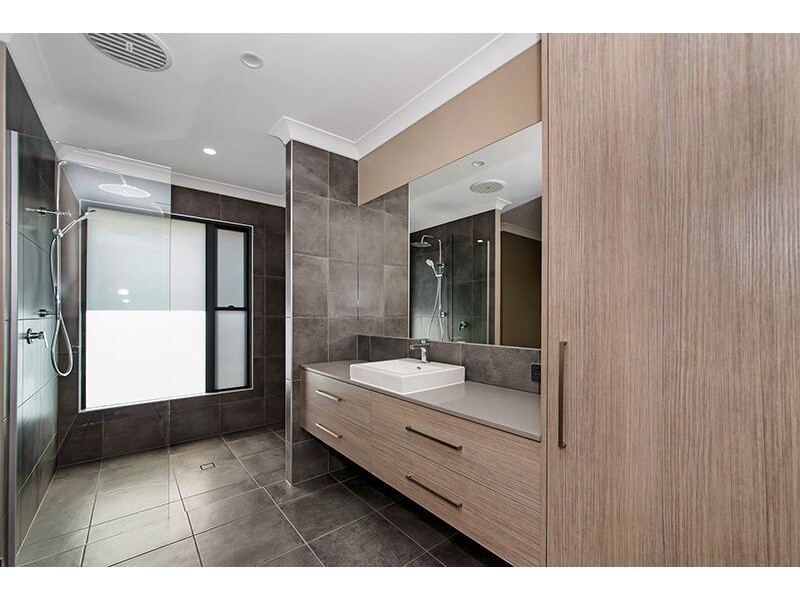 18 Margarita Court, Bushland Beach QLD 4818