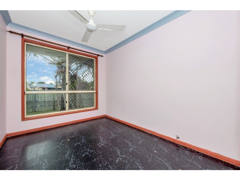 49 Coutts Drive, Bushland Beach QLD 4818