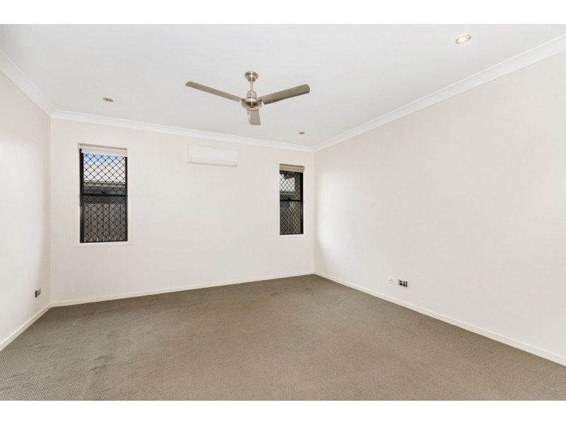 1 Chislett Court, Mount Low QLD 4818