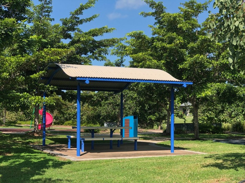 1 Chislett Court, Mount Low QLD 4818