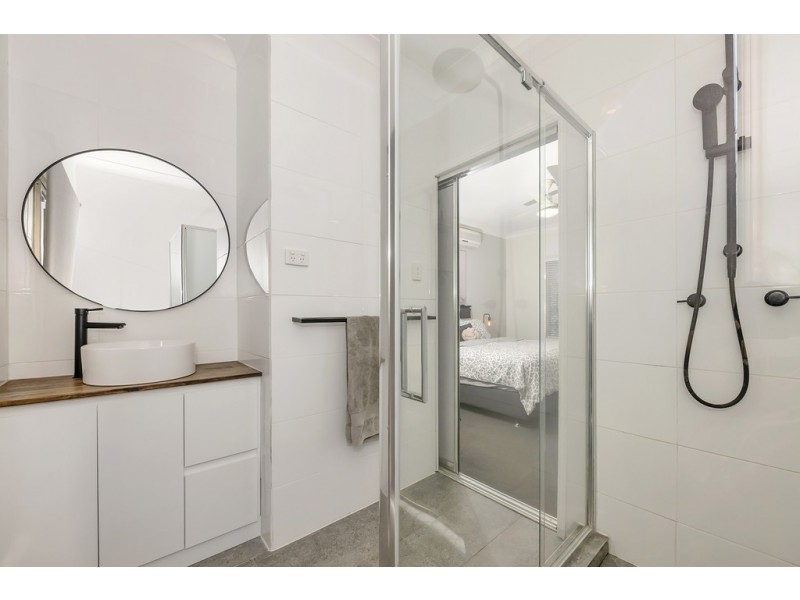 2 Donostia Crescent, Bushland Beach QLD 4818