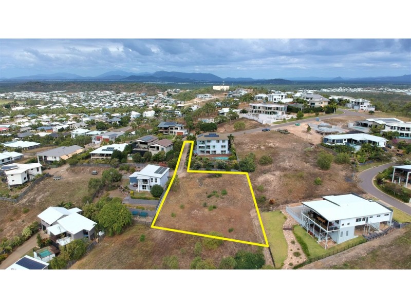 30 Britomart Street, Bushland Beach QLD 4818