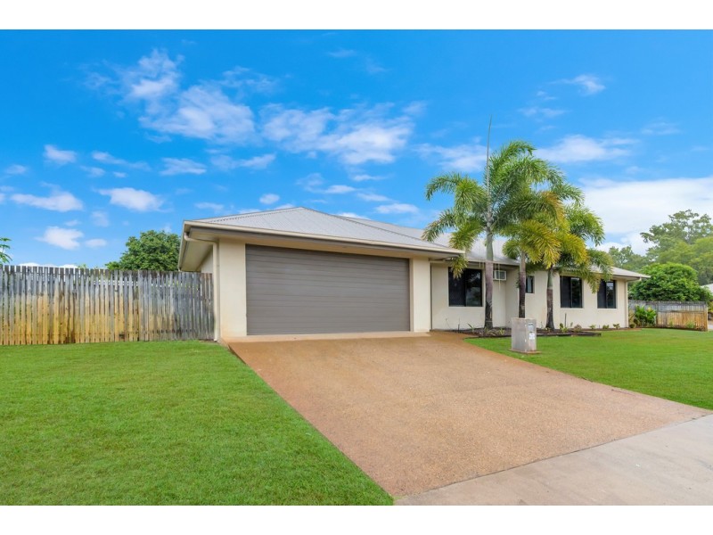 49 Daintree Drive, Bushland Beach QLD 4818