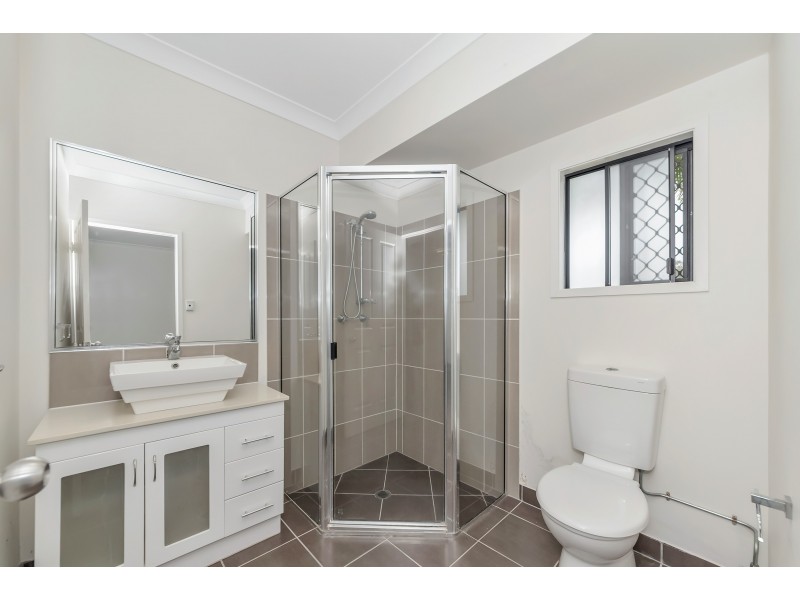 49 Daintree Drive, Bushland Beach QLD 4818