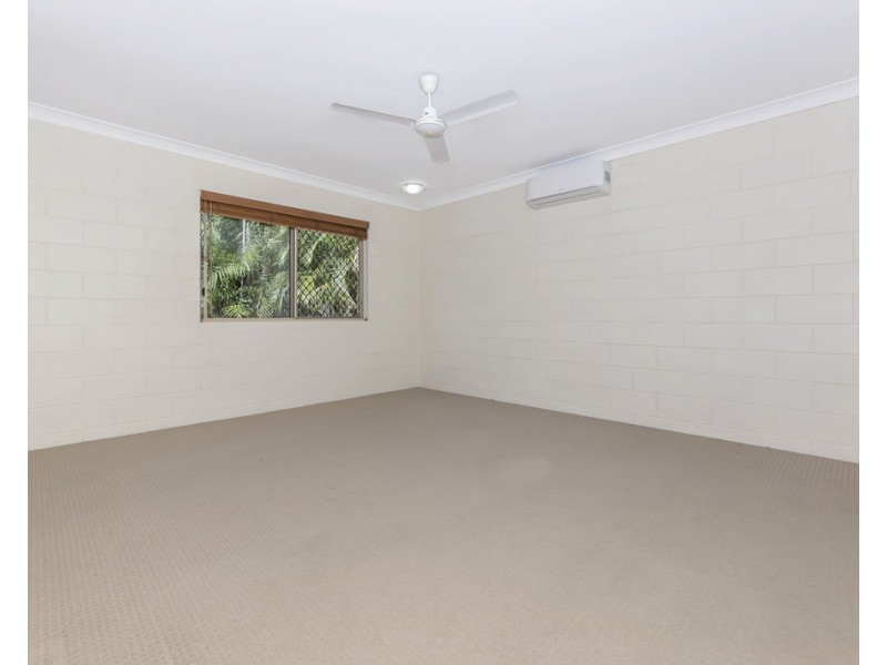 2 Pacific Avenue, Bushland Beach QLD 4818