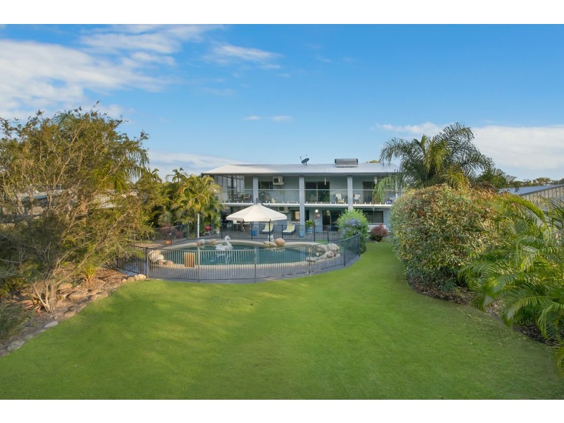 92 Coutts Drive, Bushland Beach QLD 4818