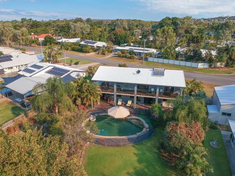 92 Coutts Drive, Bushland Beach QLD 4818