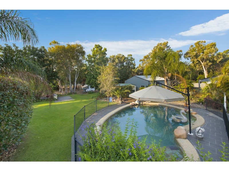92 Coutts Drive, Bushland Beach QLD 4818